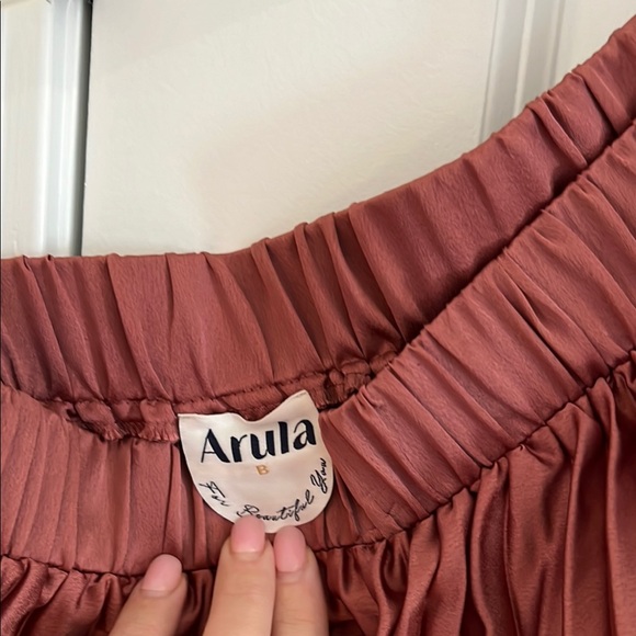 ARULA Midi Pleated A-Line Skirt - Picture 2 of 3